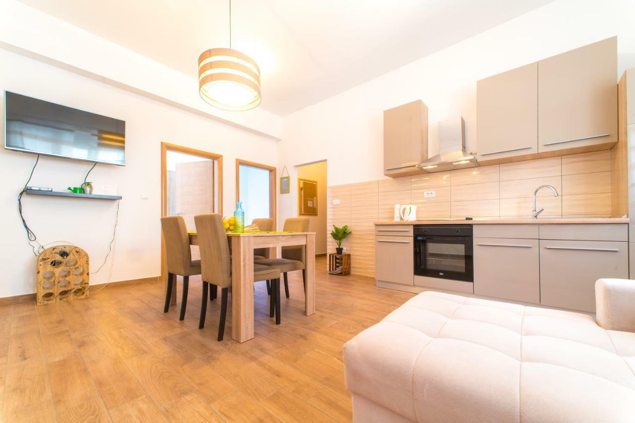 Red Rose Apartment Split Ngoại thất bức ảnh
