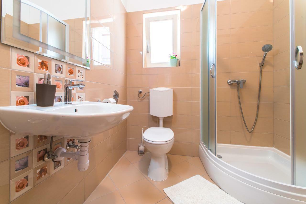 Red Rose Apartment Split Ngoại thất bức ảnh